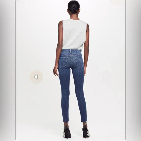 MOTHER Girl CrushThe Looker Ankle Fray Jeans Size 25 - Picture 10 of 16